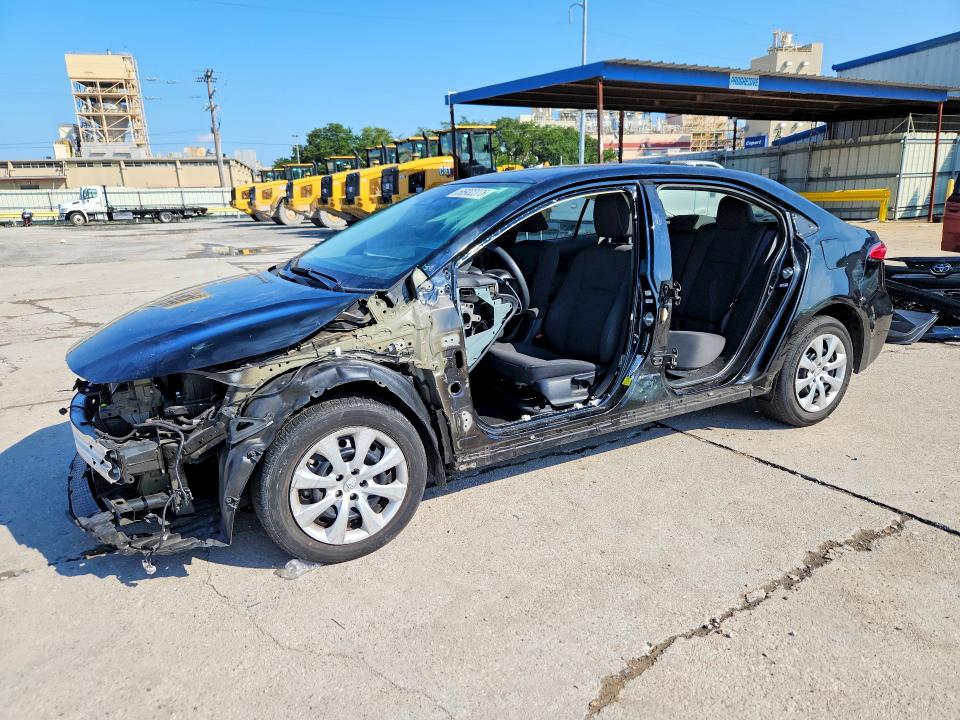 TOYOTA COROLLA 2023 с VIN 5YFB4MDE9PP039261 - Снимка от търг