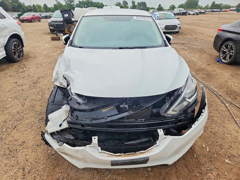 Photo 5 from auction – 2018 NISSAN SENTRA with VIN 3N1AB7AP9JY217172