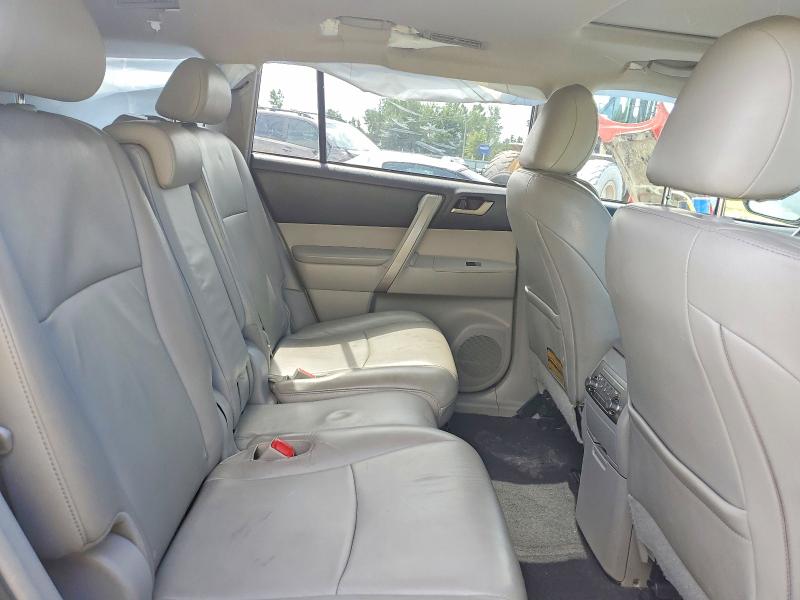 Photo 11 from auction – 2013 TOYOTA HIGHLANDER with VIN 5TDBK3EHXDS200583