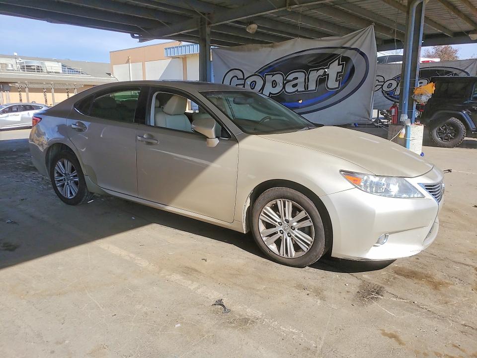 Photo 4 from auction – 2013 LEXUS ES with VIN JTHBK1GG6D2025599