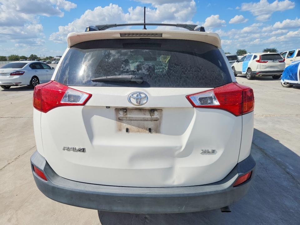Photo 6 from auction – 2013 TOYOTA RAV4 with VIN JTMWFREV9D5000623