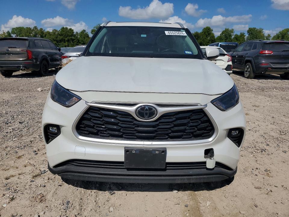 Photo 5 from auction – 2023 TOYOTA HIGHLANDER with VIN 5TDKDRBH0PS504687