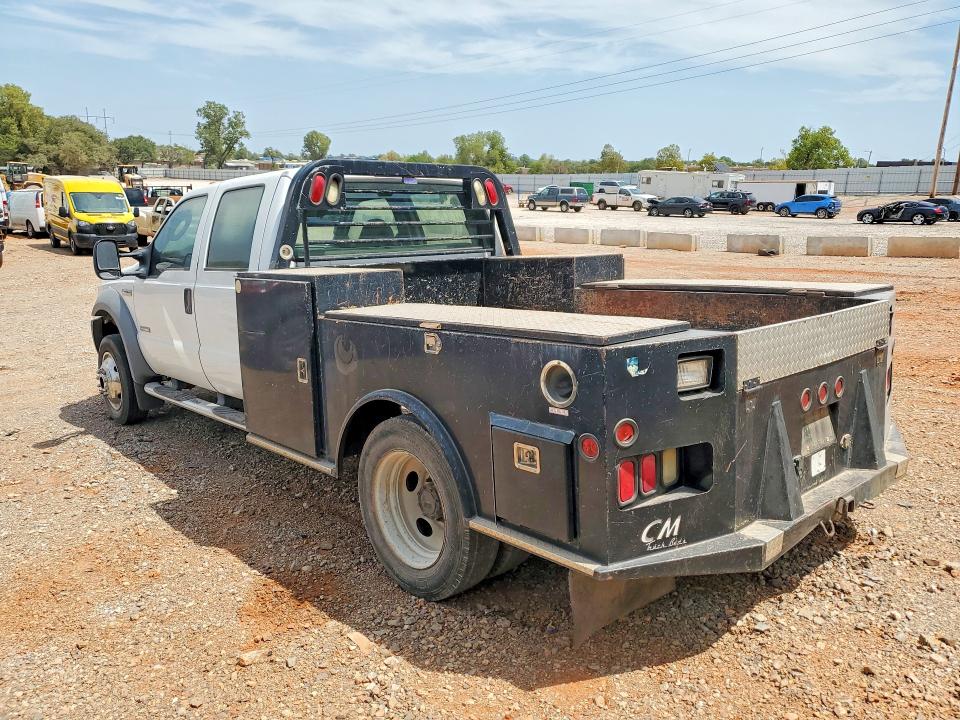 Photo 2 from auction – 2005 FORD F450 with VIN 1FDXW47P55EB40610
