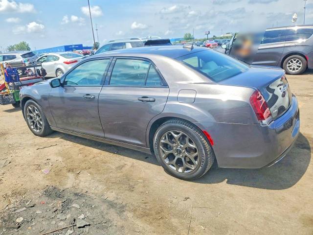 Photo 2 from auction – 2017 CHRYSLER 300 with VIN 2C3CCAGG0HH521941