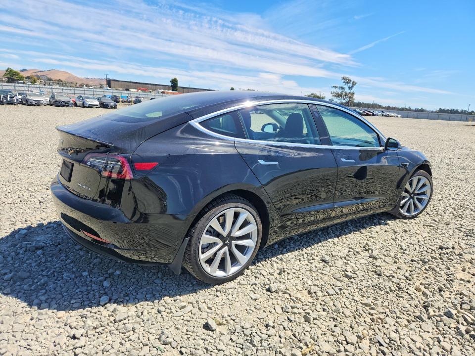 Photo 3 from auction – 2019 TESLA MODEL 3 with VIN 5YJ3E1EB9KF197057