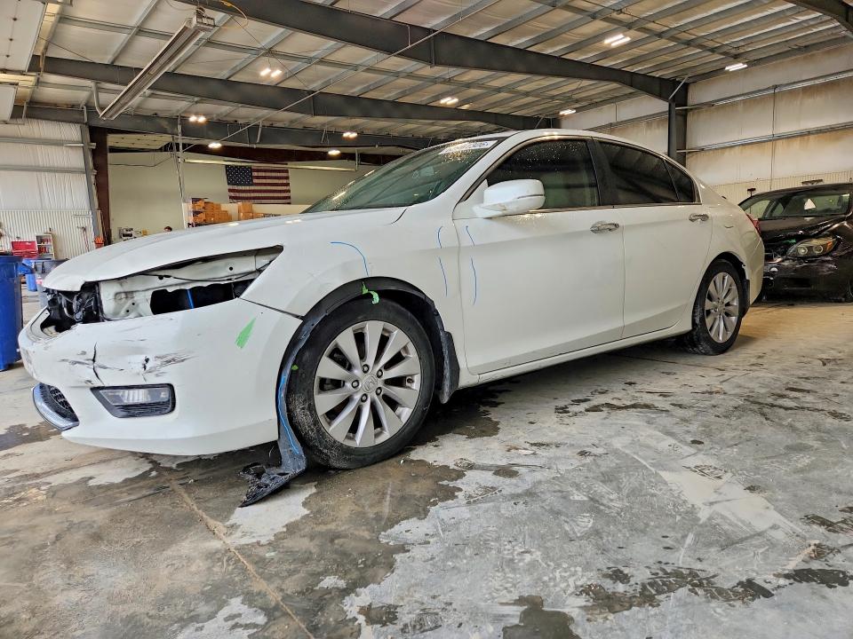 HONDA ACCORD 2014 with VIN 1HGCR2F8XEA007875 - Photo from auction