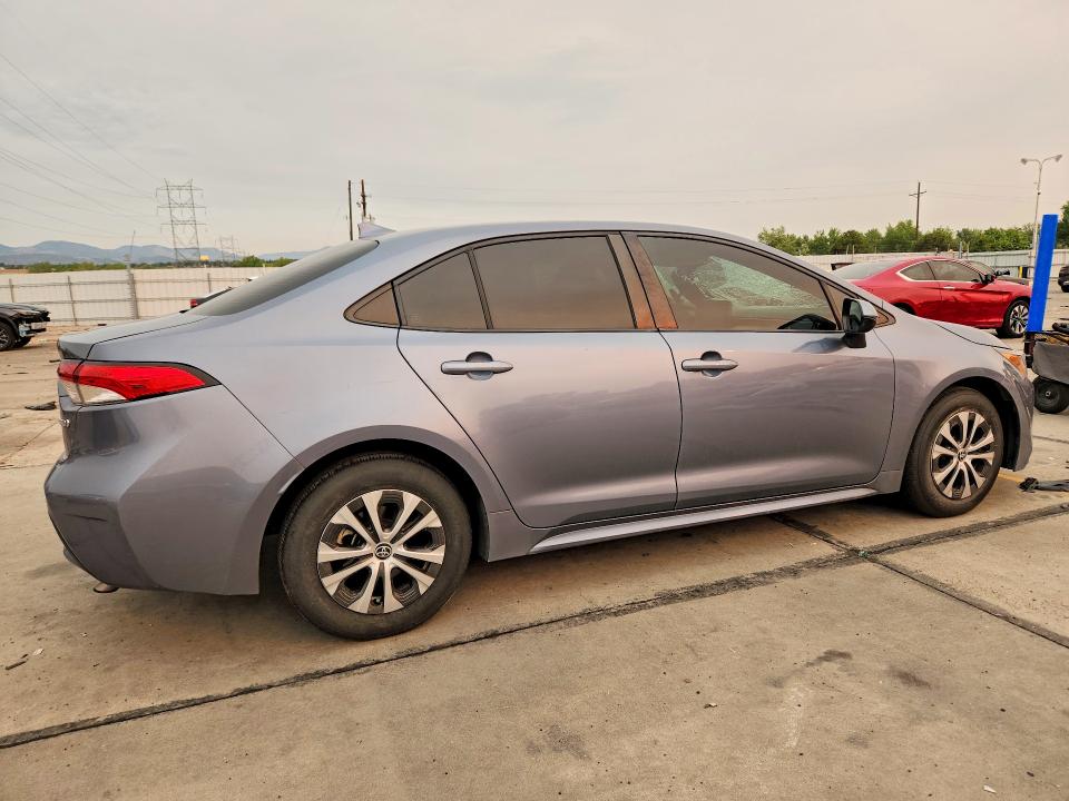 Photo 3 from auction – 2022 TOYOTA COROLLA with VIN JTDEAMDE1N3005472