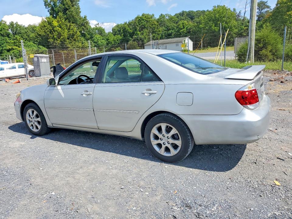 Photo 2 from auction – 2005 TOYOTA CAMRY with VIN 4T1BF30KX5U085998