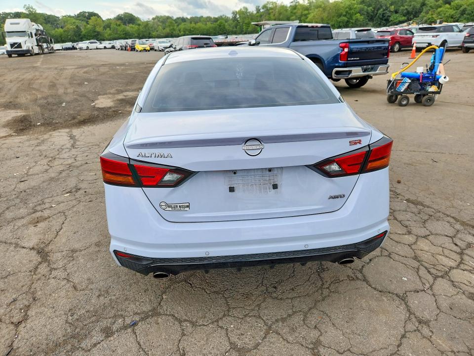 Photo 6 from auction – 2024 NISSAN ALTIMA with VIN 1N4BL4CW9RN302061