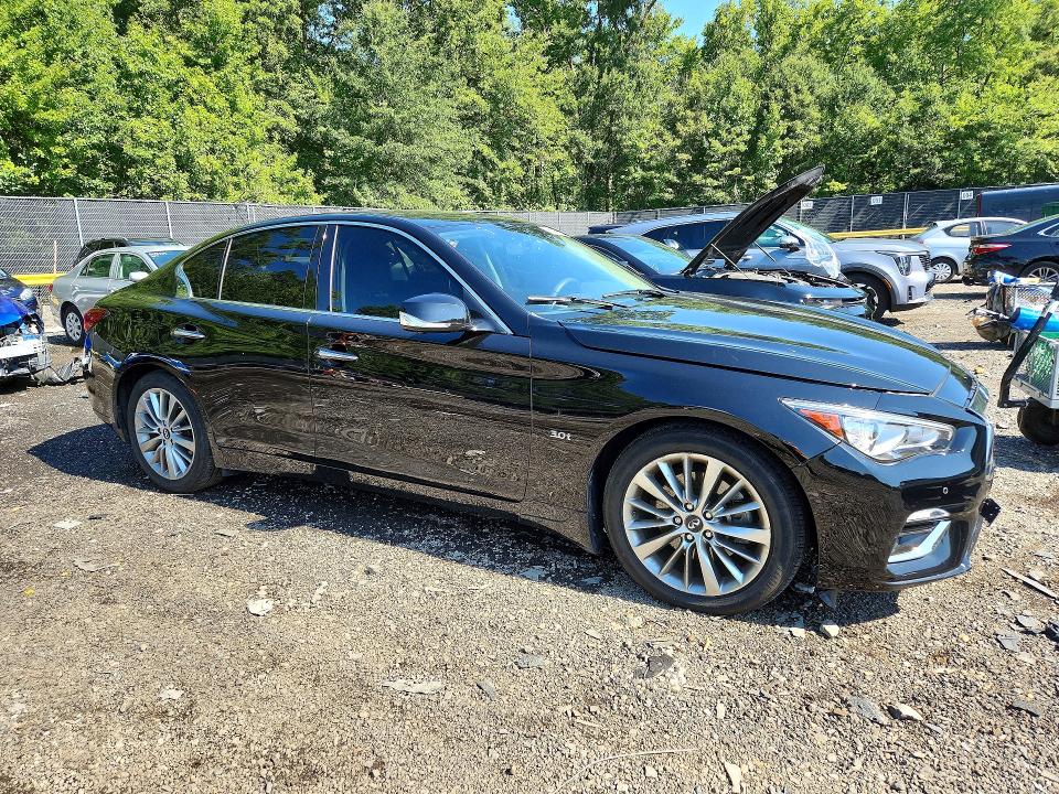 Photo 4 from auction – 2018 INFINITI Q50 with VIN JN1EV7AR5JM445277