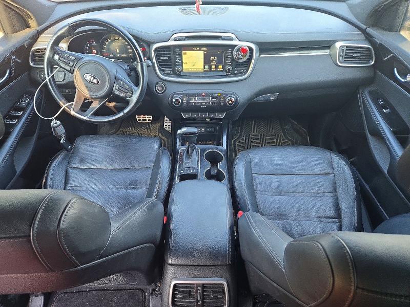 Photo 8 from auction – 2017 KIA SORENTO with VIN 5XYPKDA13HG224392