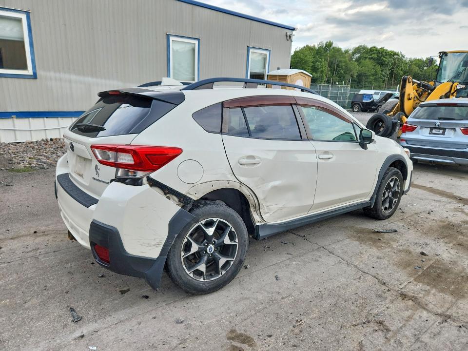 Photo 3 from auction – 2018 SUBARU CROSSTREK with VIN JF2GTADC0J8230643