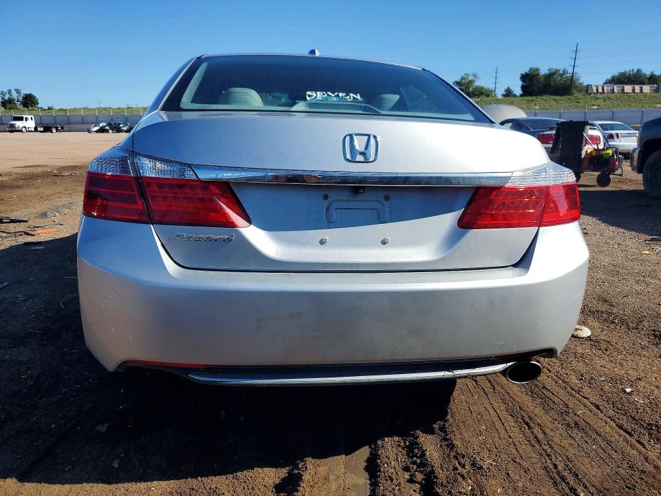 Photo 6 from auction – 2014 HONDA ACCORD with VIN 1HGCR2F86EA097915