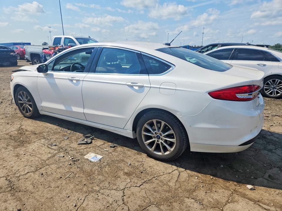 Photo 2 from auction – 2017 FORD FUSION with VIN 3FA6P0HD9HR311635