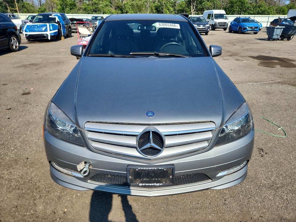 Photo 5 from auction – 2011 MERCEDES-BENZ C with VIN WDDGF8BB5BR159532