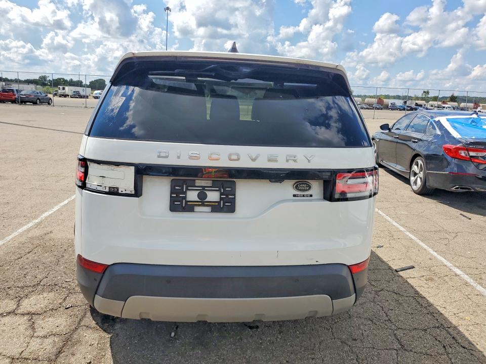 Photo 6 from auction – 2018 LAND ROVER DISCOVERY with VIN SALRT2RV9JA075759