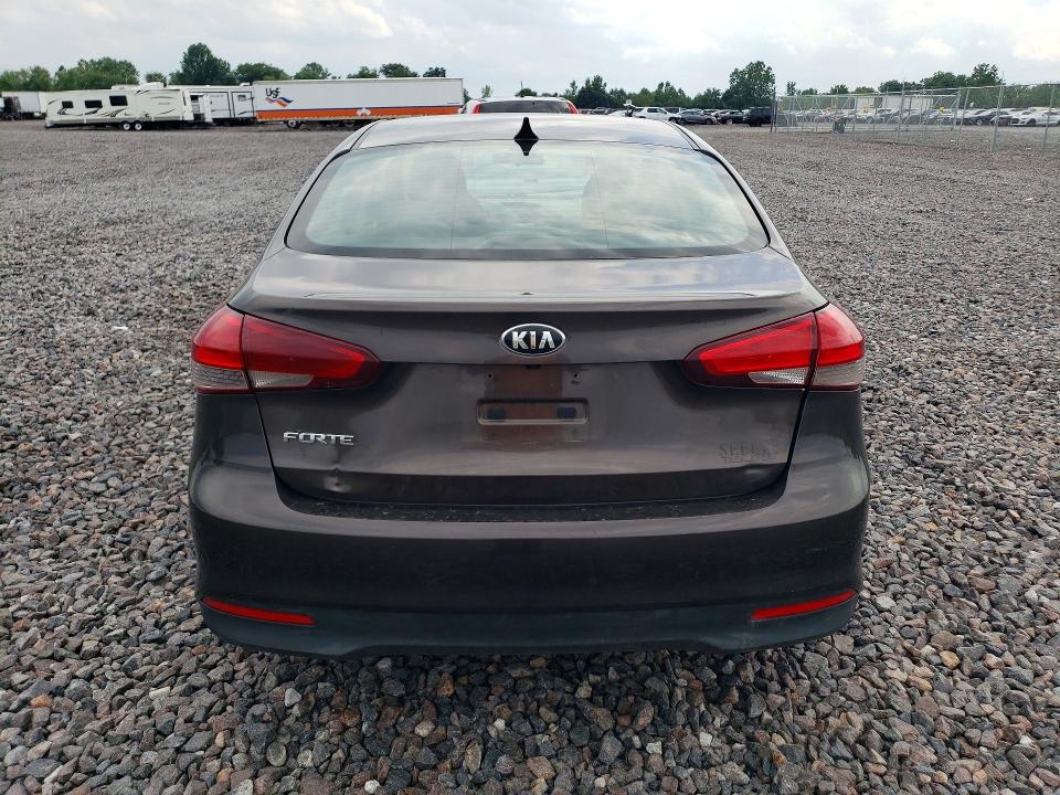 Photo 6 from auction – 2017 KIA FORTE with VIN 3KPFL4A7XHE156179