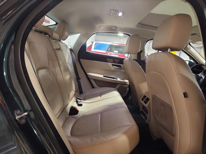 Photo 10 from auction – 2016 JAGUAR XF with VIN SAJBK4BV0GCY05803