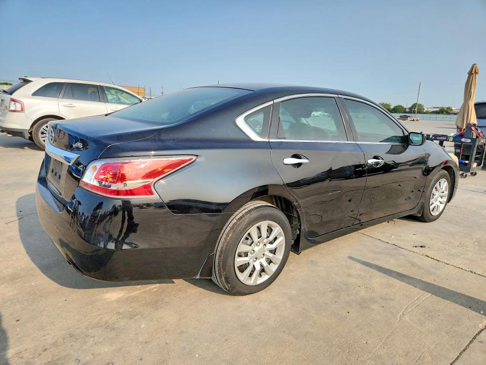 Photo 3 from auction – 2015 NISSAN ALTIMA with VIN 1N4AL3AP8FN880911