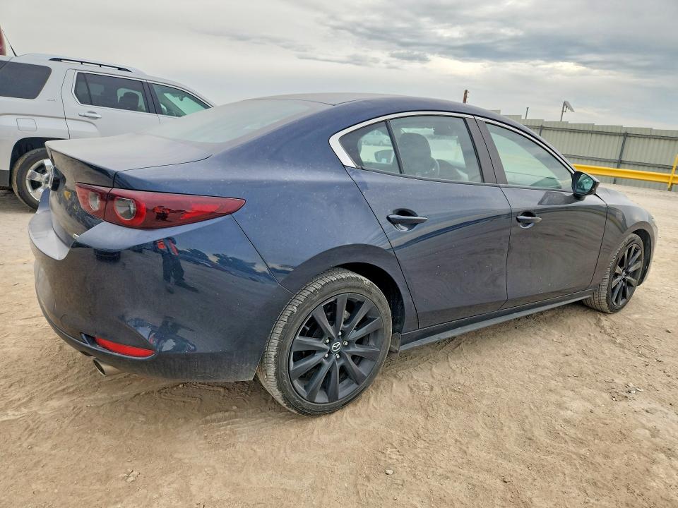 Photo 3 from auction – 2024 MAZDA 3 with VIN 3MZBPABM6RM414790