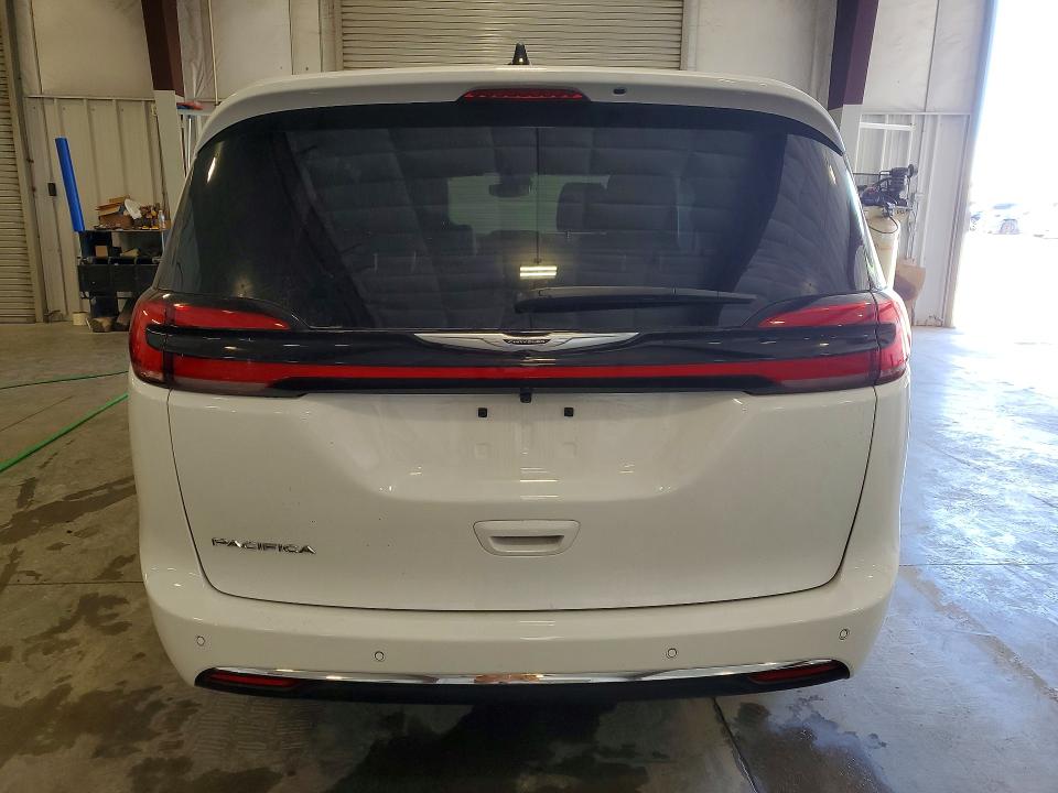 Photo 6 from auction – 2026 CHRYSLER PACIFICA with VIN 2C4RC1BG9TR237823