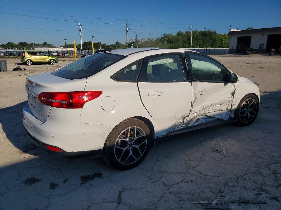 Photo 3 from auction – 2018 FORD FOCUS with VIN 1FADP3H27JL284673