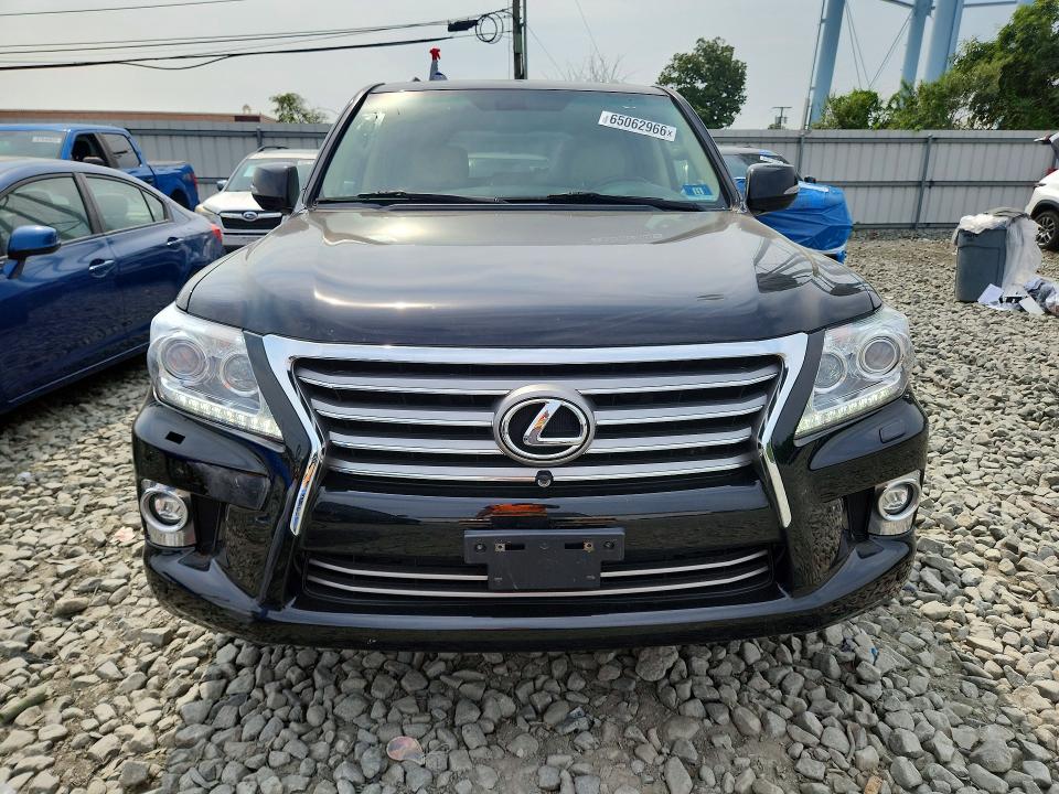 Photo 5 from auction – 2014 LEXUS LX with VIN JTJHY7AX0E4160277