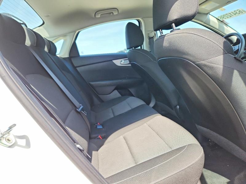 Photo 10 from auction – 2022 KIA FORTE with VIN 3KPF24AD7NE432788