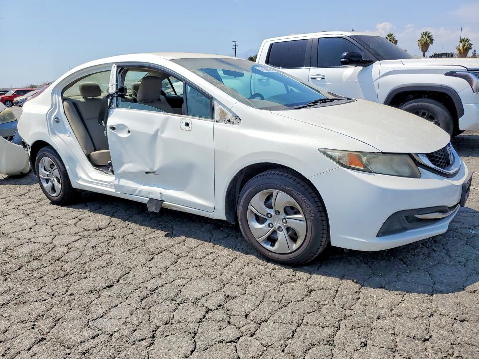 Photo 4 from auction – 2015 HONDA CIVIC with VIN 2HGFB2F53FH551824