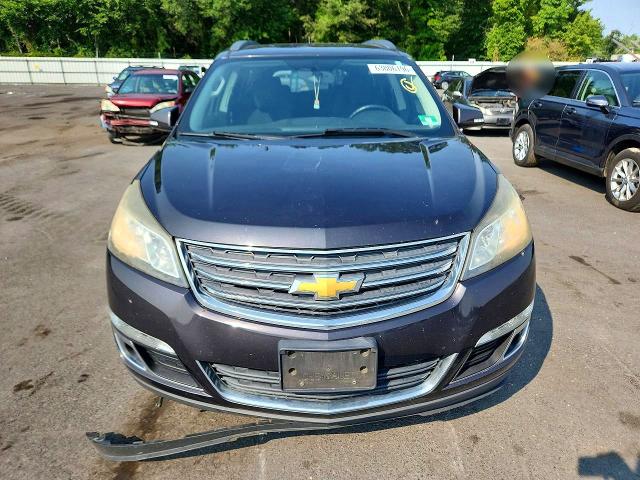 Photo 5 from auction – 2017 CHEVROLET TRAVERSE with VIN 1GNKRGKD6HJ152451