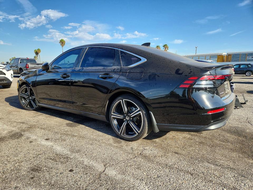 Снимка 2 от търг – 2024 HONDA ACCORD с VIN 1HGCY2F57RA064064