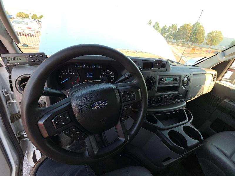 Photo 13 from auction – 2023 FORD ECONOLINE with VIN 1FDWE3FK9PDD31812