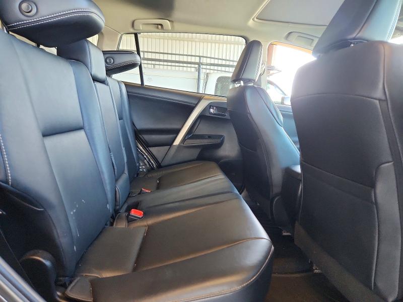 Photo 11 from auction – 2015 TOYOTA RAV4 with VIN 2T3YFREV4FW181005