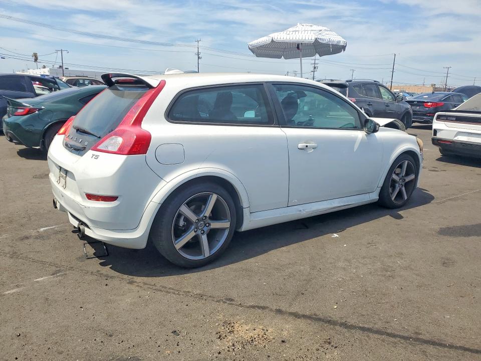 Photo 3 from auction – 2013 VOLVO C30 with VIN YV1672MK1D2303015