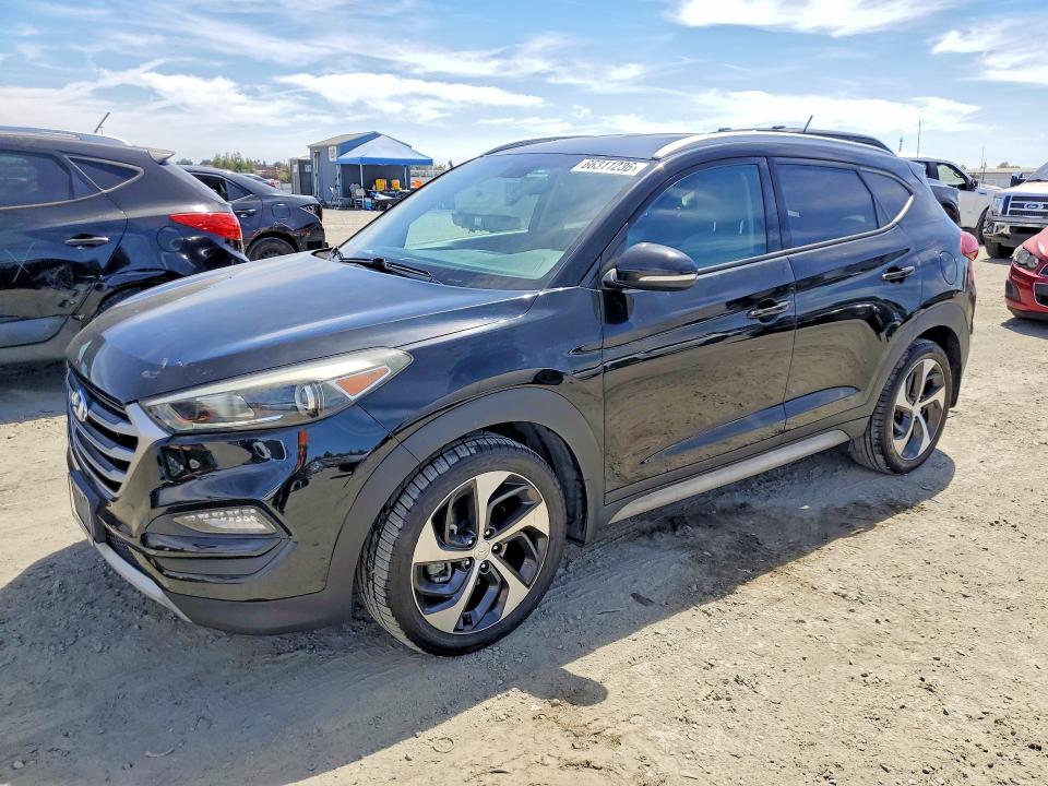 HYUNDAI TUCSON 2017 with VIN KM8J33A21HU370466 - Photo from auction