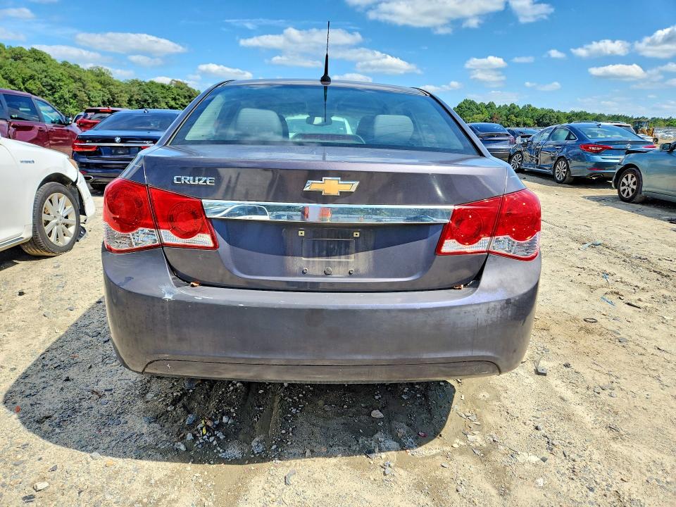 Photo 6 from auction – 2011 CHEVROLET CRUZE with VIN 1G1PC5SH3B7114681