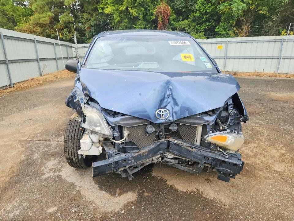 Photo 5 from auction – 2017 TOYOTA SIENNA with VIN 5TDZZ3DC2HS854208