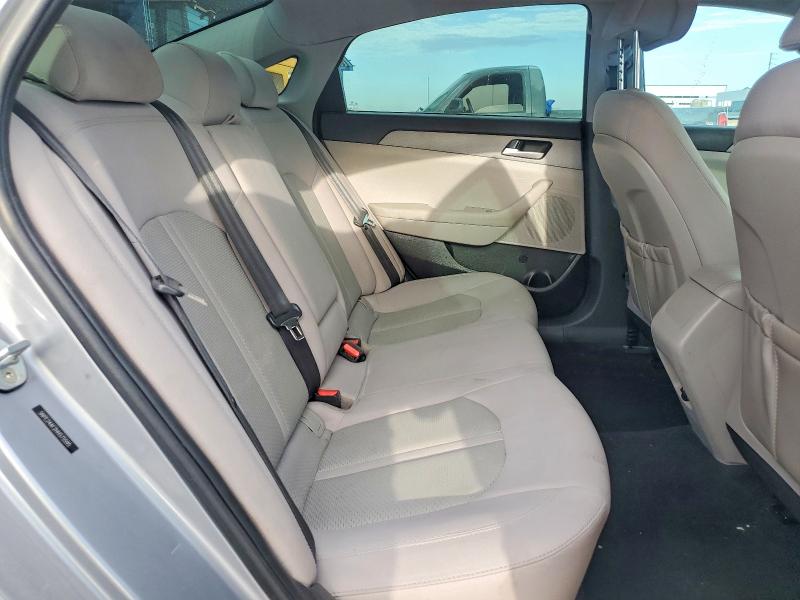 Photo 10 from auction – 2017 HYUNDAI SONATA with VIN 5NPE24AF2HH575595