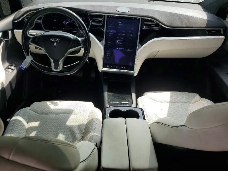صورة رقم 8 من المزاد - 2017 TESLA MODEL X مع VIN 5YJXCBE22HF037897