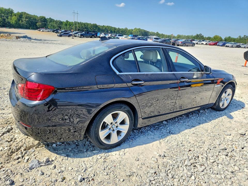 Photo 3 from auction – 2013 BMW 528 with VIN WBAXG5C54DD234300