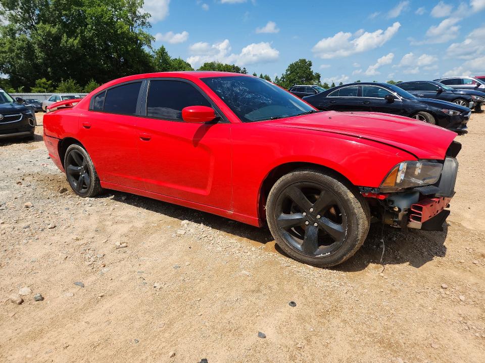 Photo 4 from auction – 2014 DODGE CHARGER with VIN 2C3CDXHG1EH204776