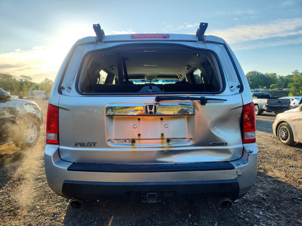 Photo 6 from auction – 2011 HONDA PILOT with VIN 5FNYF4H45BB089021