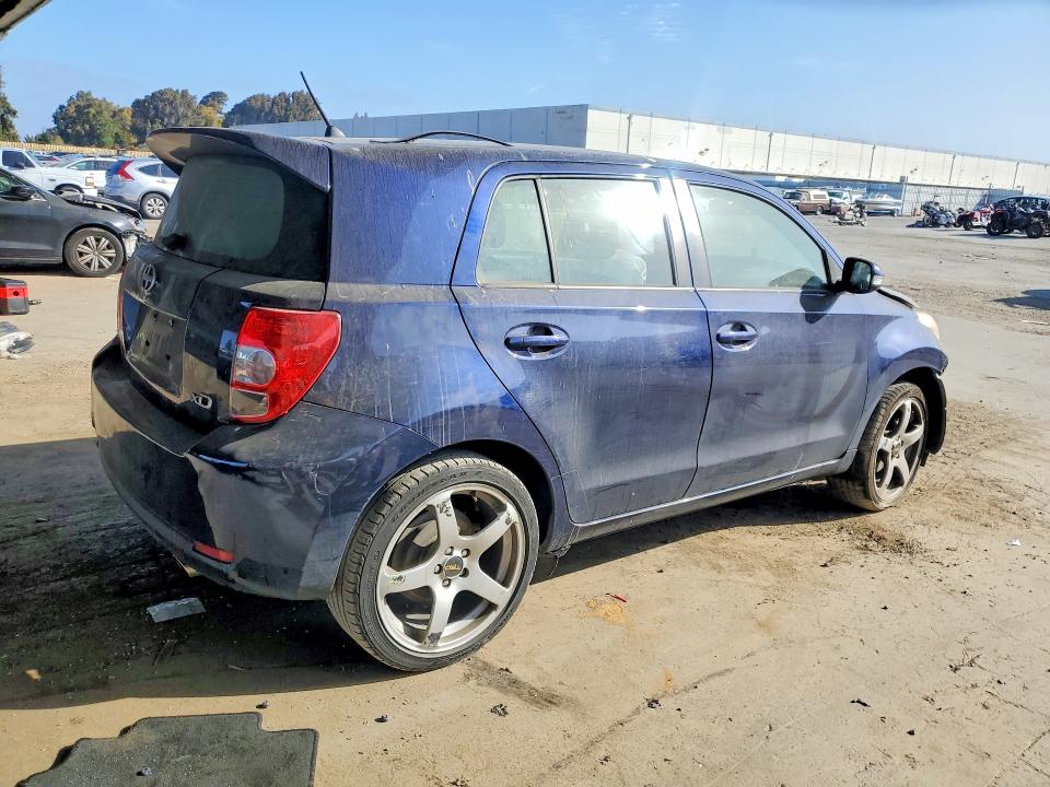 Photo 3 from auction – 2008 SCION XD with VIN JTKKU10428J024126
