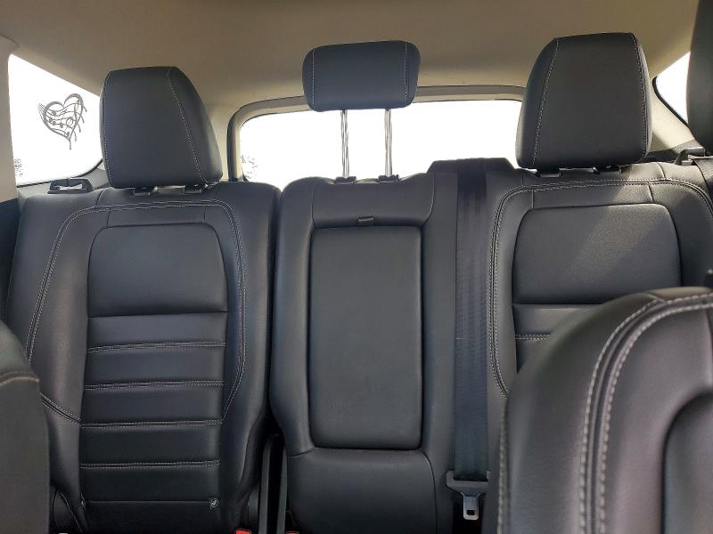 Photo 10 from auction – 2019 FORD ESCAPE with VIN 1FMCU9HD8KUB27177