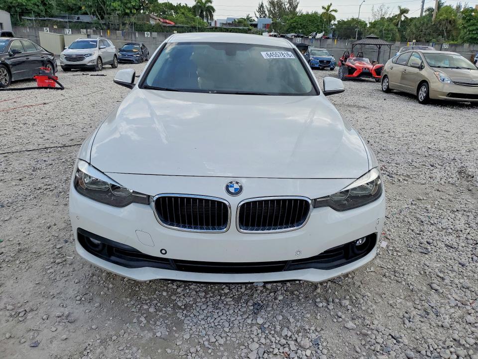 Zdjęcie 5 z aukcji – 2017 BMW 320 z VIN WBA8E1G39HNU18823