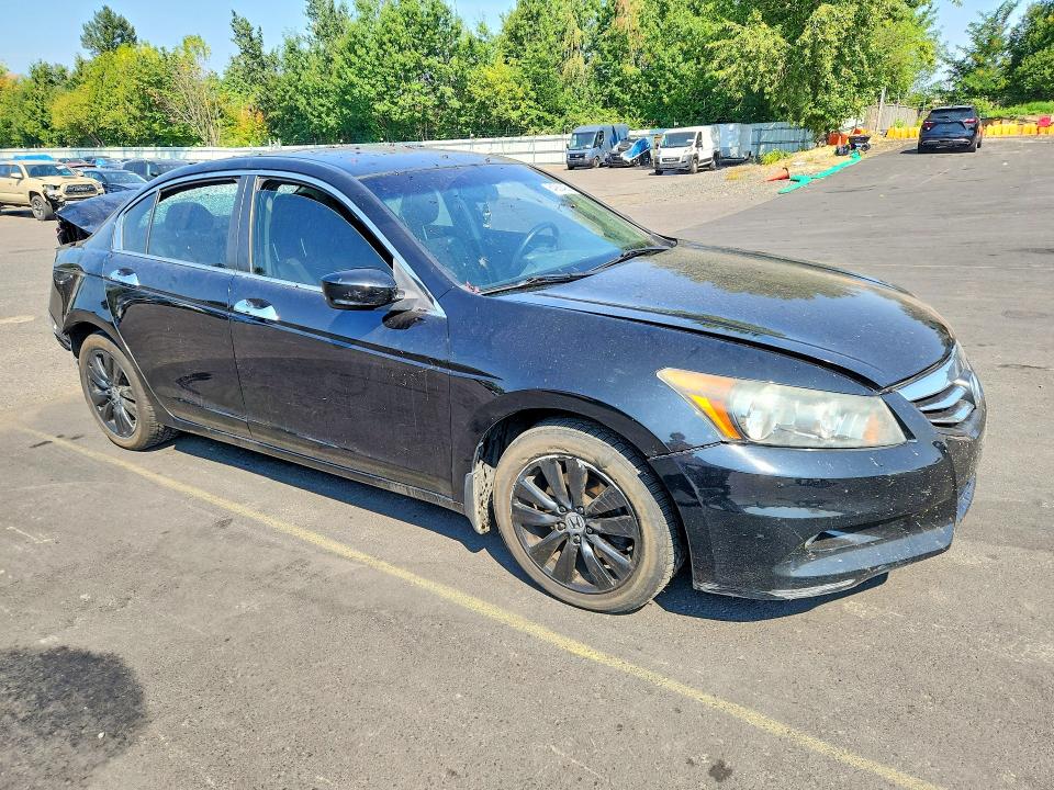 Photo 4 from auction – 2011 HONDA ACCORD with VIN 1HGCP3F86BA012224