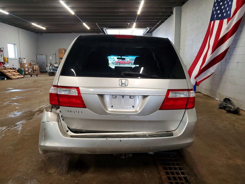 Photo 6 from auction – 2006 HONDA ODYSSEY with VIN 5FNRL38276B014722