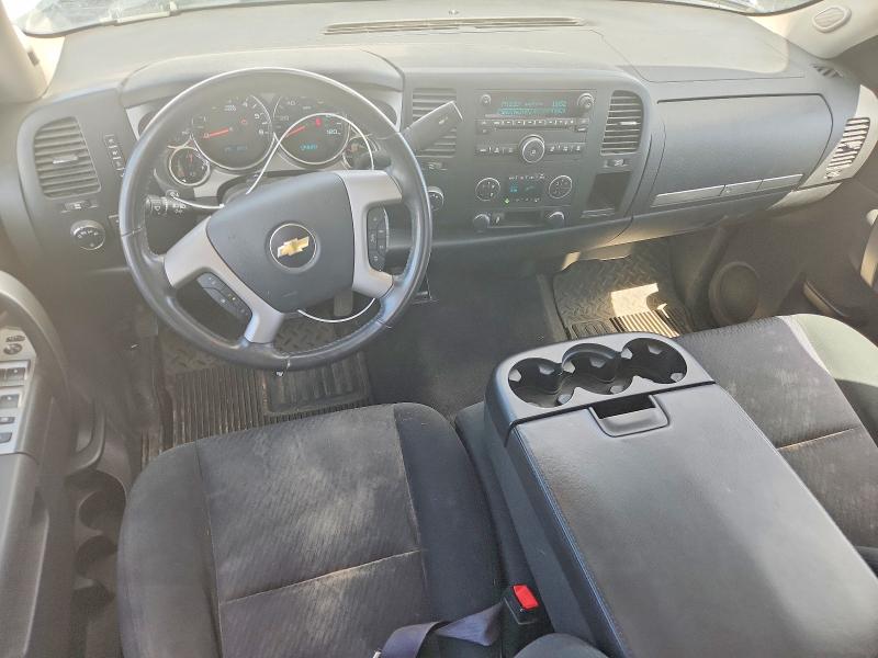 Photo 8 from auction – 2011 CHEVROLET SILVERADO with VIN 1GCRKSE3XBZ442797