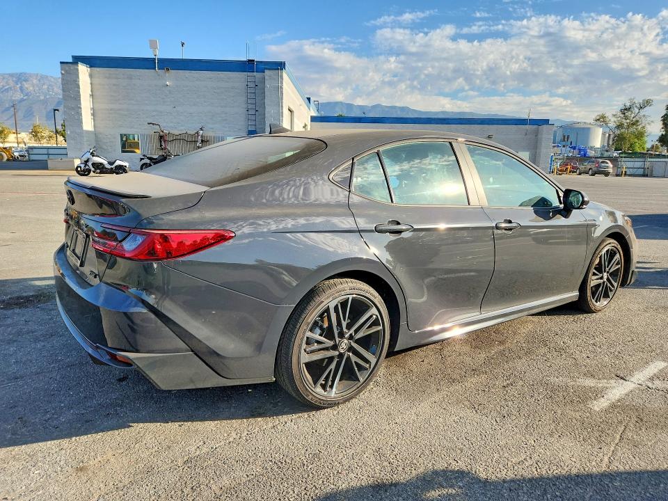 Photo 3 from auction – 2026 TOYOTA CAMRY with VIN 4T1DAACK1TU272521