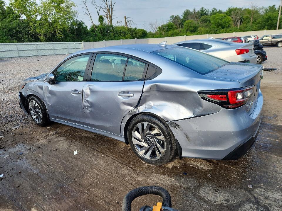 Photo 2 from auction – 2023 SUBARU LEGACY with VIN 4S3BWAN6XP3013681